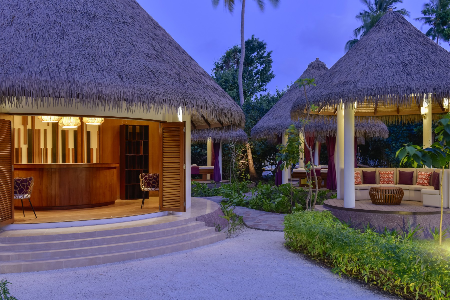 Mercure Maldives Kooddoo Resort